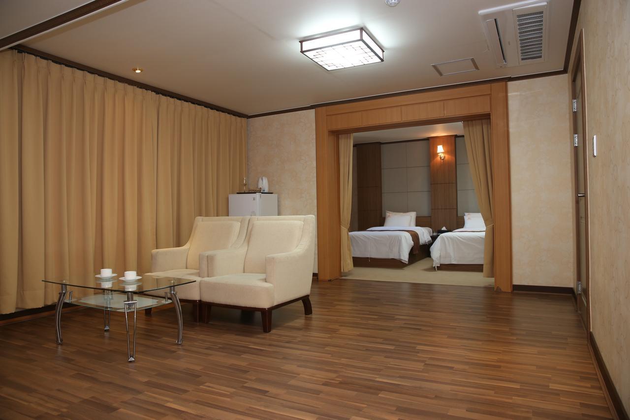 Uljin Grand Hotel Kültér fotó