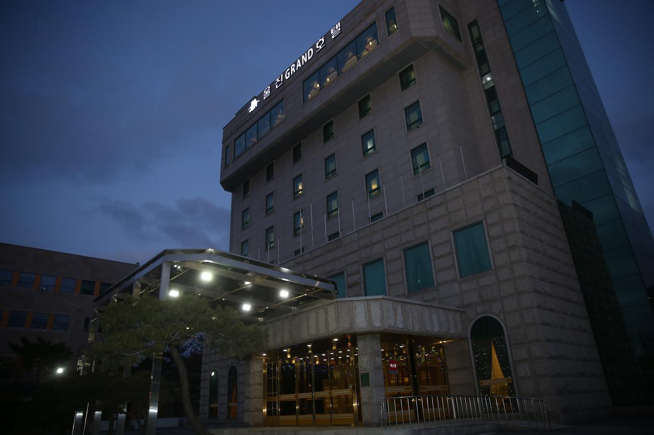 Uljin Grand Hotel Kültér fotó